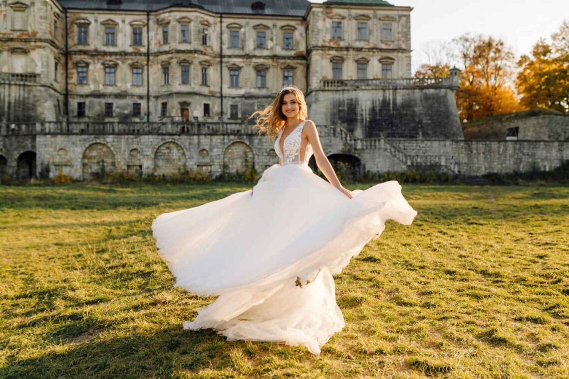 Dressing for Your Destination Wedding: The Ultimate Guide for Brides